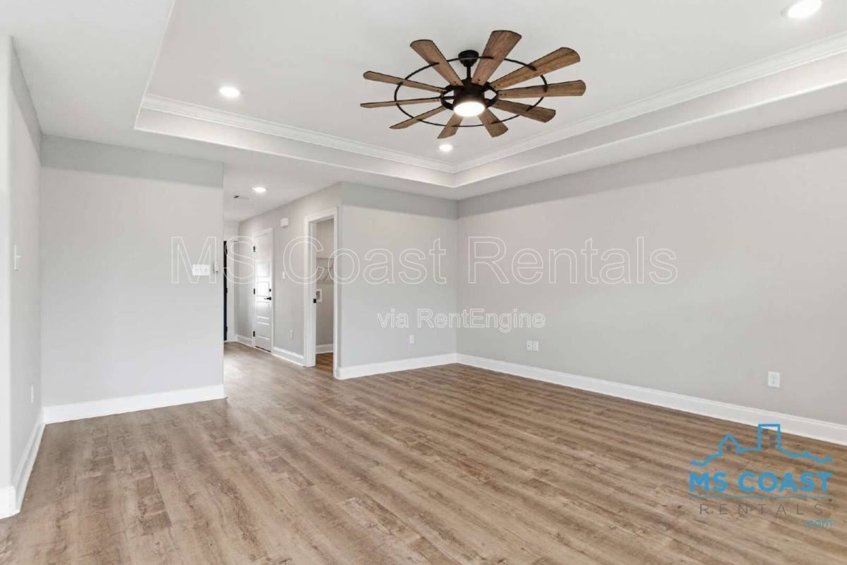 14179 Debra Barbee Ct - Photo 4 of 9