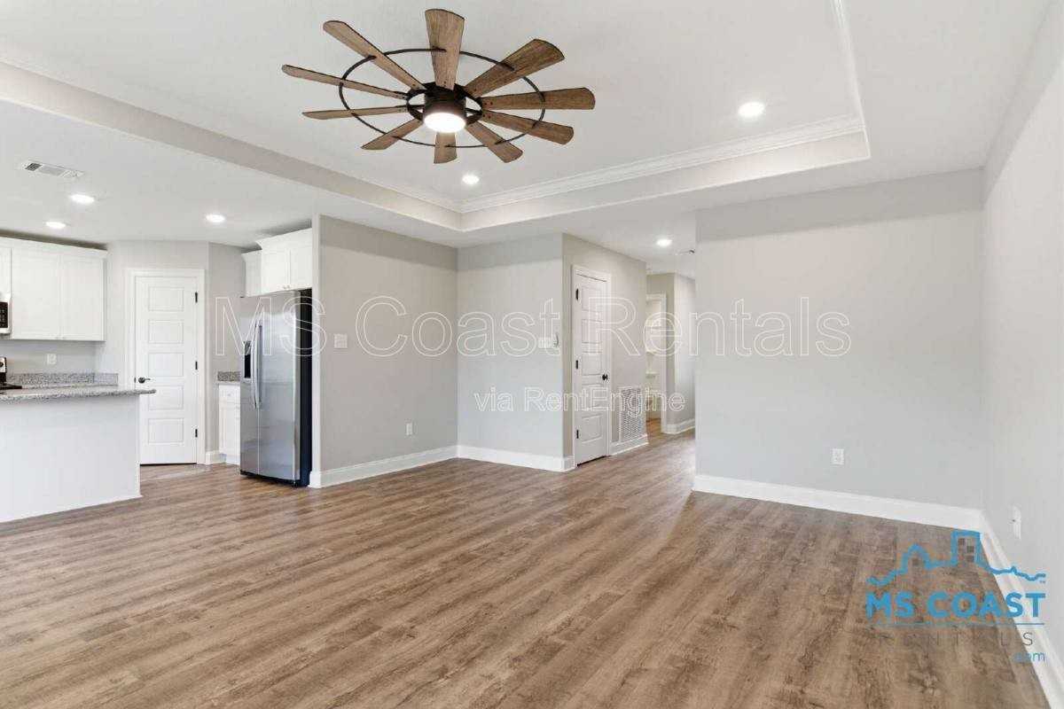 14179 Debra Barbee Ct - Photo 5 of 9