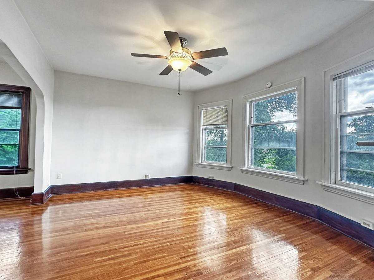 331 Ramsey St #1 - Photo 3 of 9