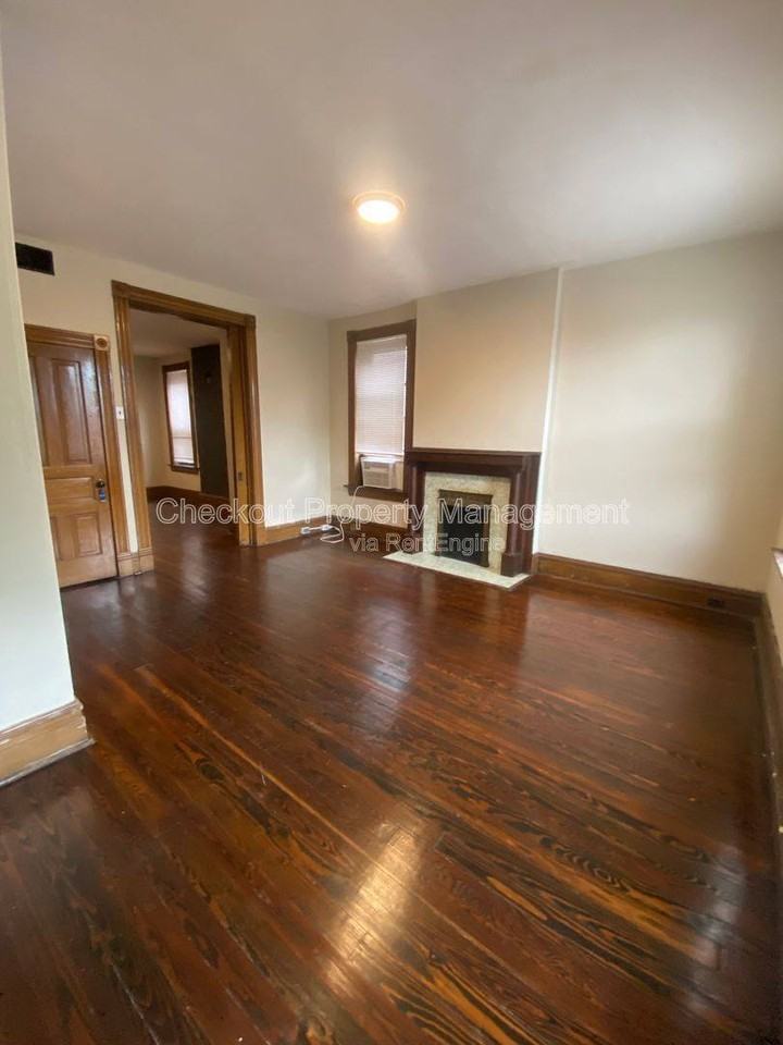 3828 Nebraska Ave - Photo 4 of 9