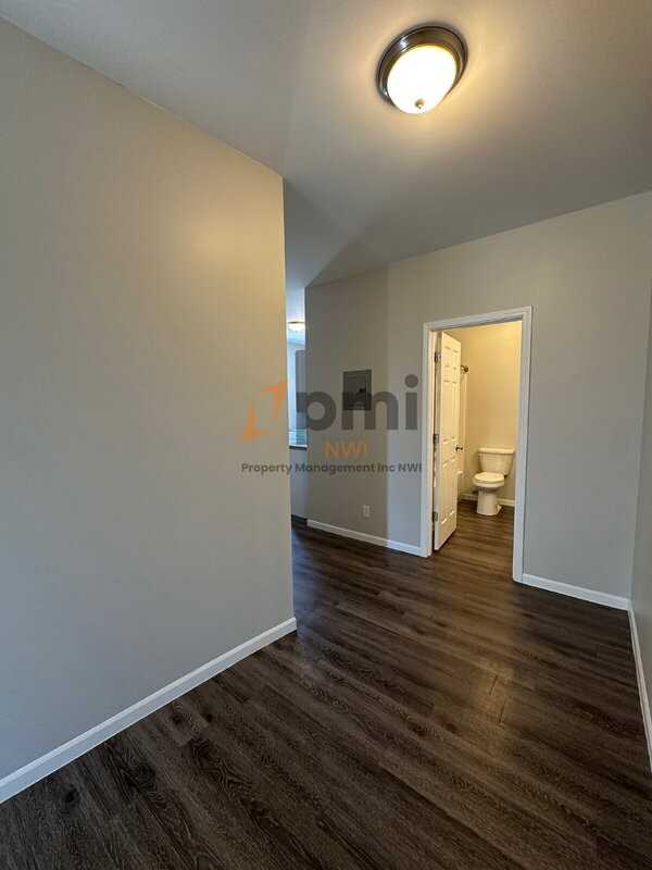 509 E Commercial Ave #1 - Photo 4 of 16