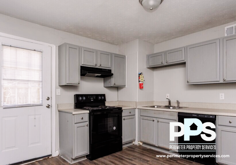 1126 Maple St #8 - Photo 4 of 24