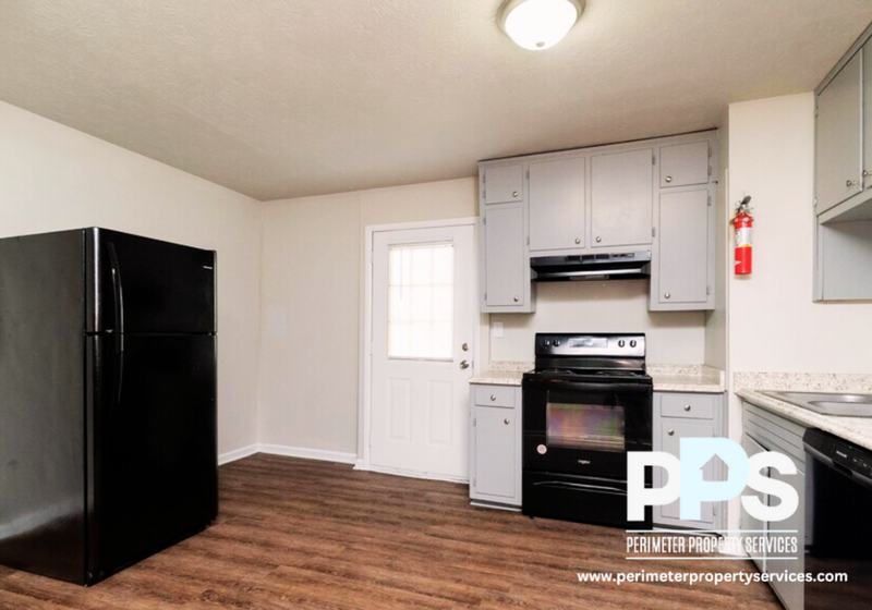 1126 Maple St #8 - Photo 5 of 24
