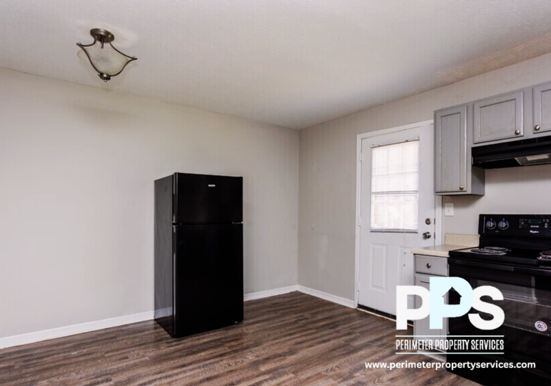 1126 Maple St #8 - Photo 6 of 24