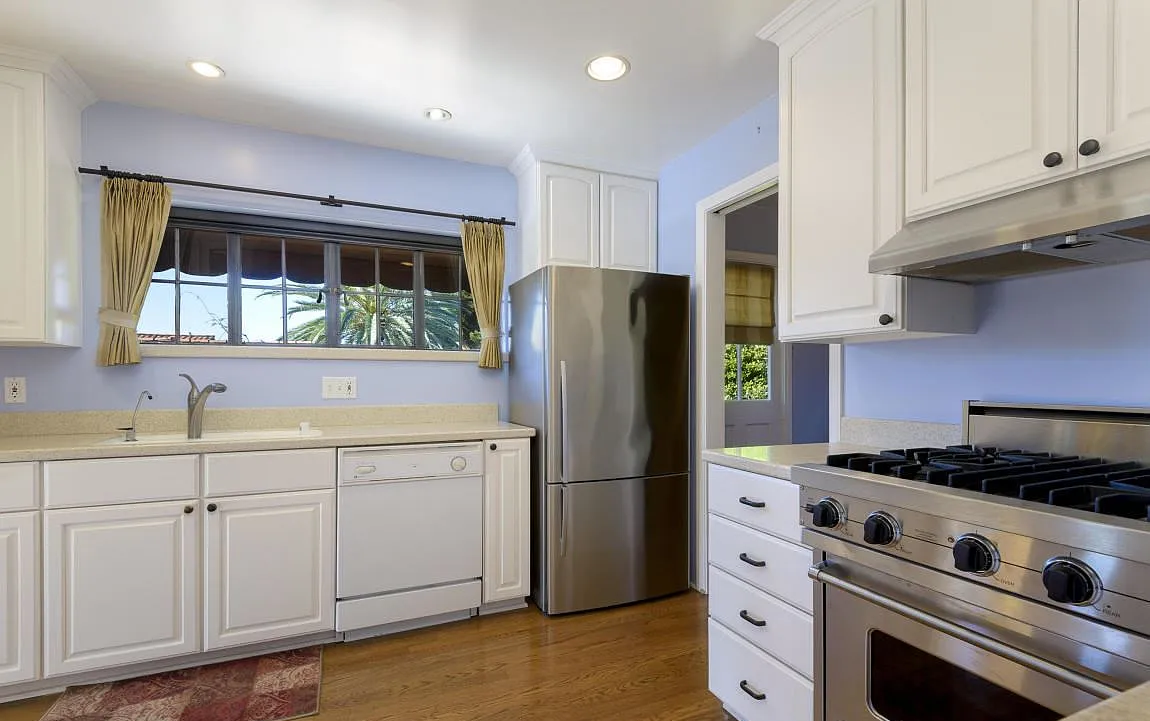 2521 Anacapa St - Photo 3 of 10