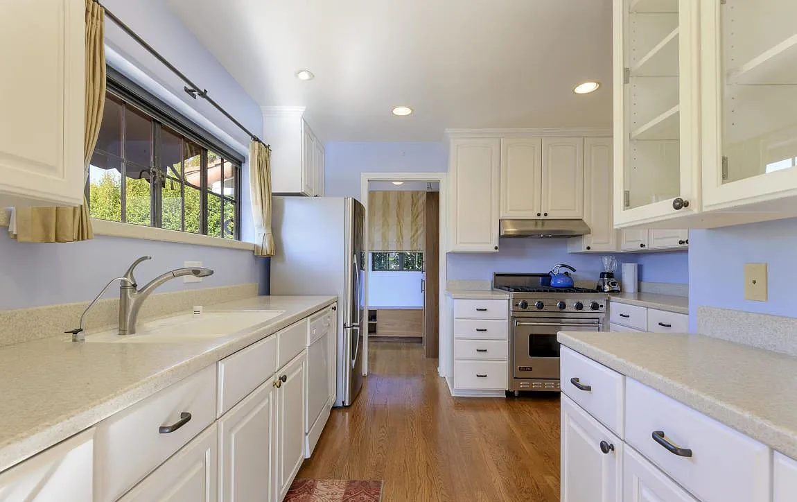 2521 Anacapa St - Photo 5 of 10