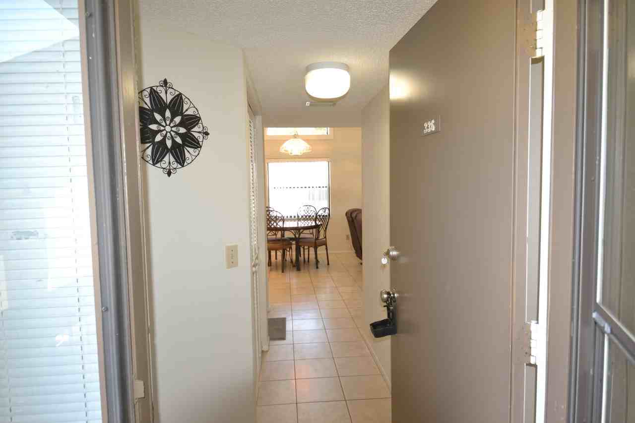 336 Woodlake Wynde - Photo 4 of 49