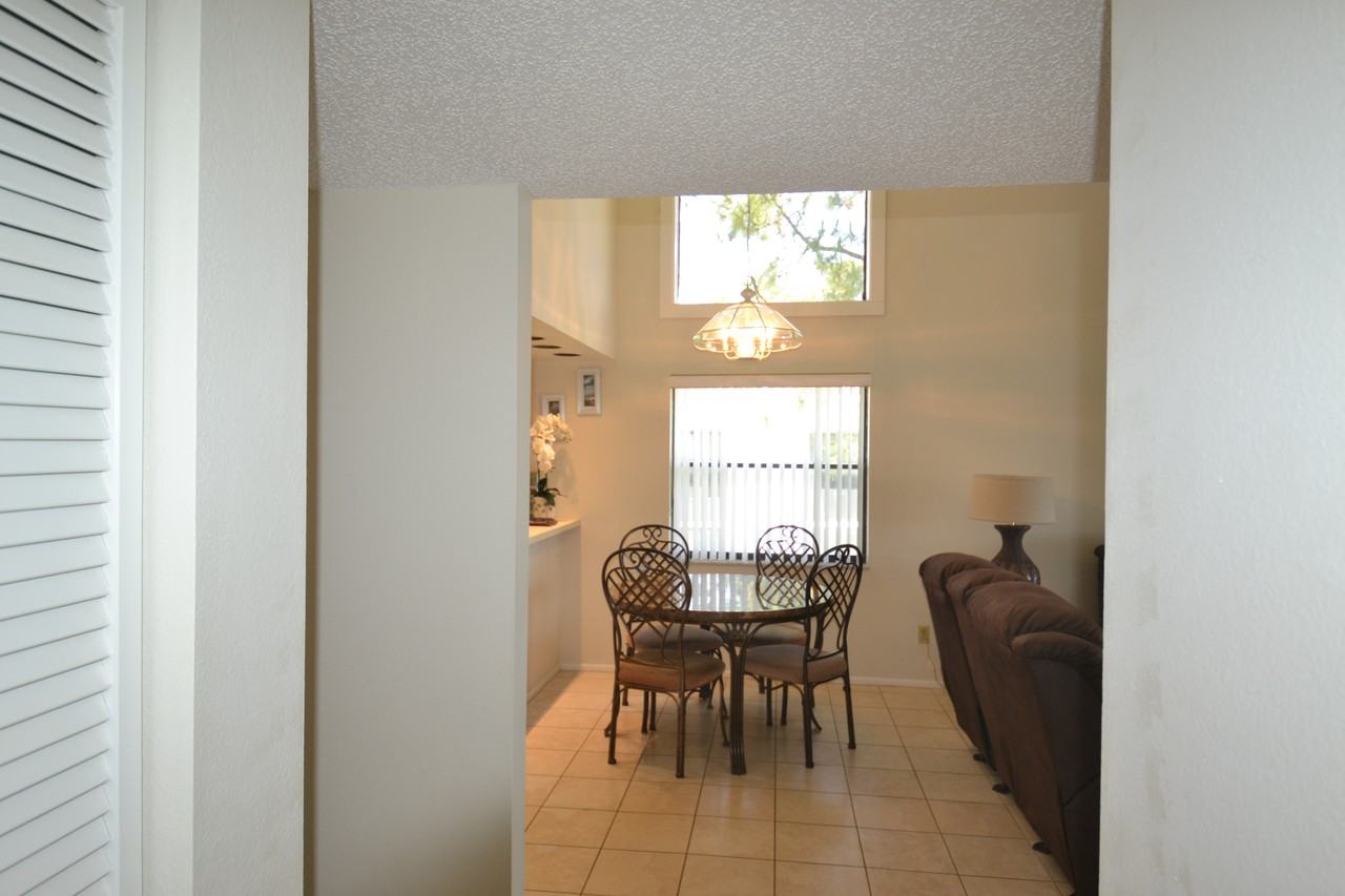 336 Woodlake Wynde - Photo 5 of 49