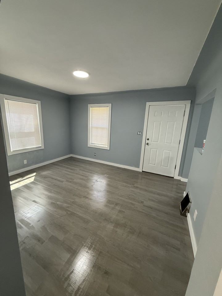 18624 Fairport St #NA - Photo 4 of 15