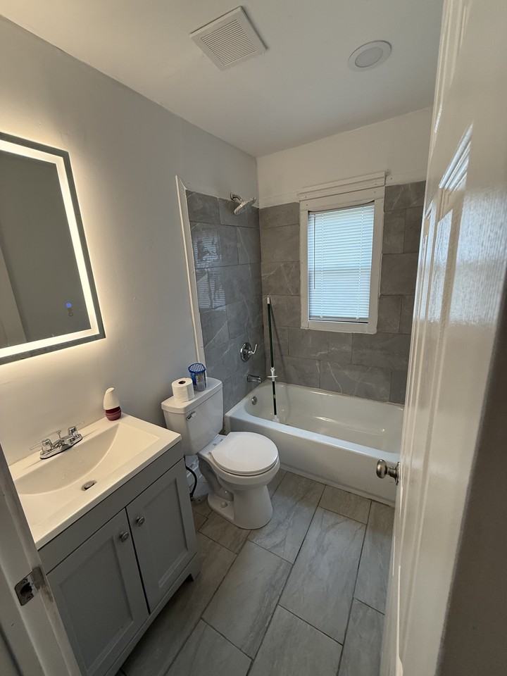 18624 Fairport St #NA - Photo 7 of 15