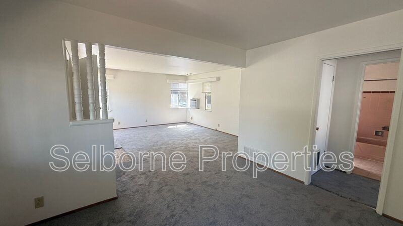 527 Callan Ave #1 - Photo 4 of 8
