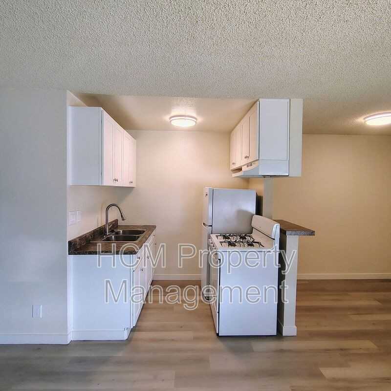 12850 Branford St #1 - Photo 4 of 8