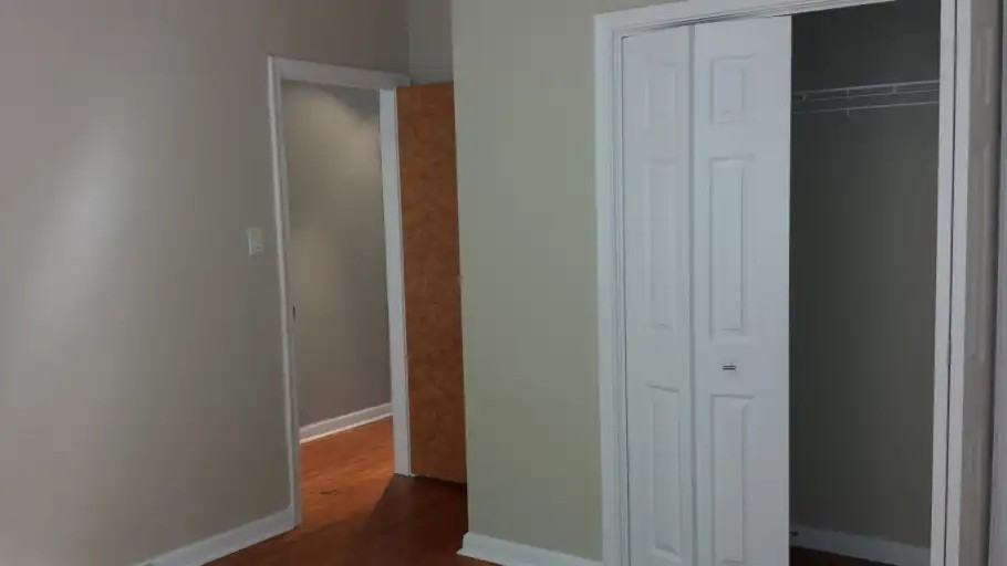 48 Edinborough Crt #2 - Photo 4 of 9