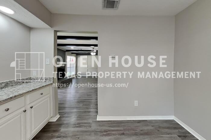 2507 Brookdale Dr - Photo 7 of 24