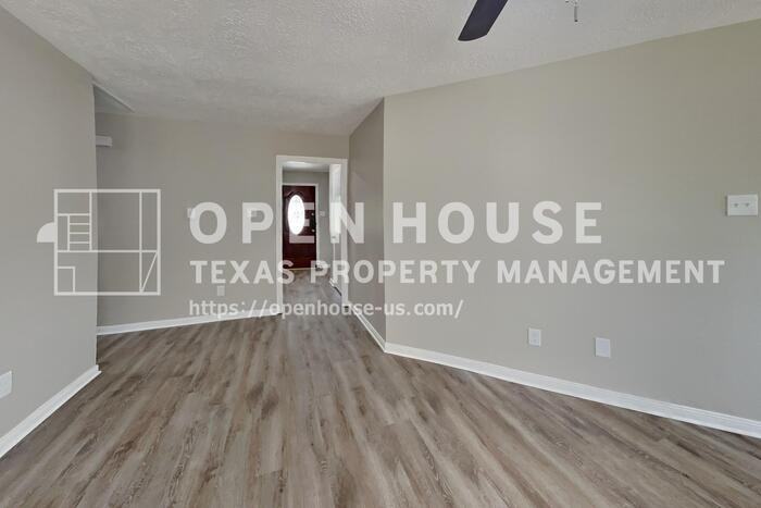 4519 Kimball Dr - Photo 4 of 23