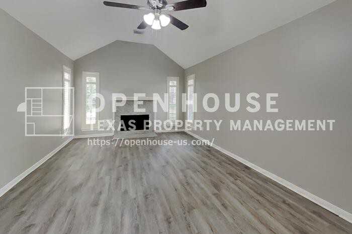 4519 Kimball Dr - Photo 7 of 23