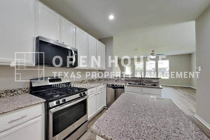 15214 Taos Creek Ct - Photo 6 of 23