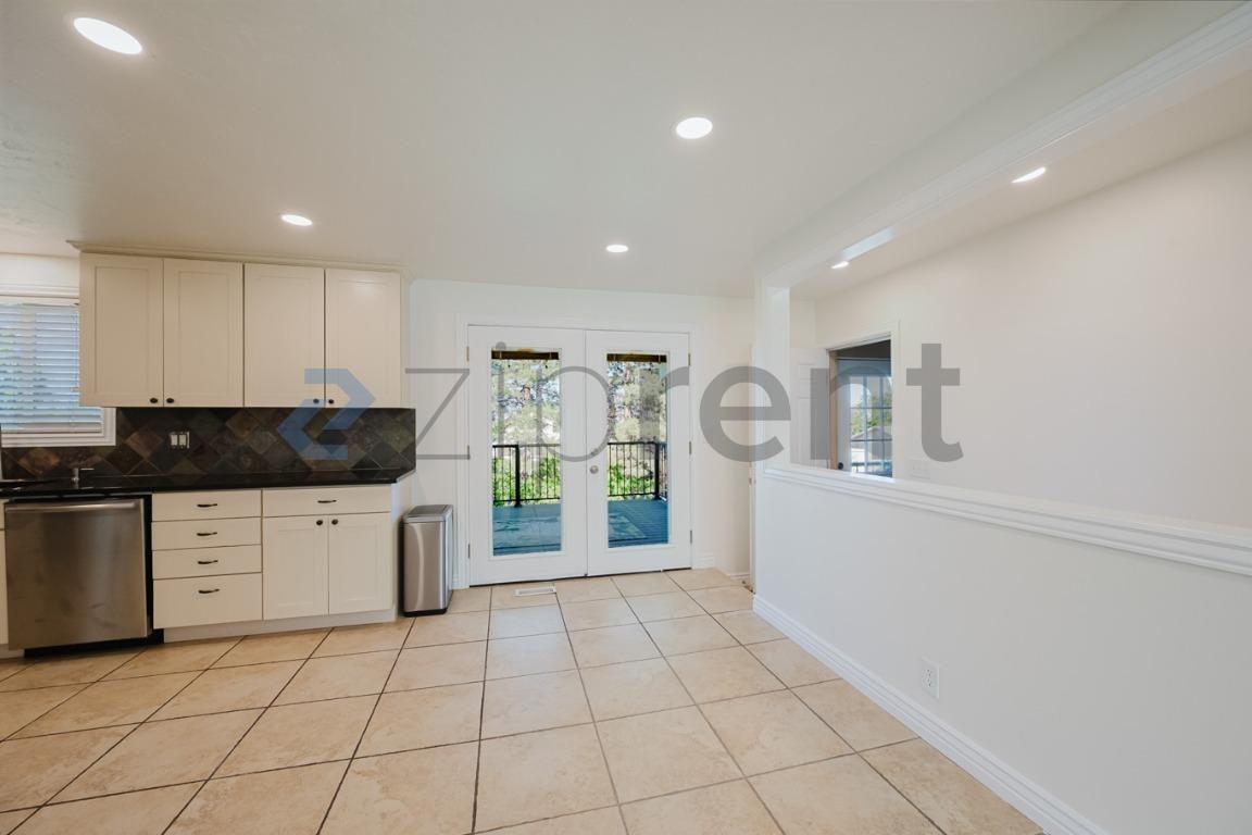 9718 Se - Photo 6 of 28
