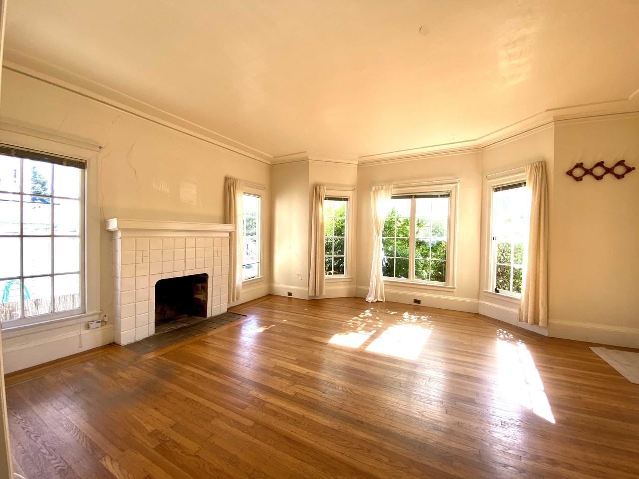 Shattuck Ave #4 - Photo 3 of 21