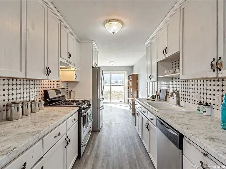 78 East 3000 South Street - Photo 6 of 50