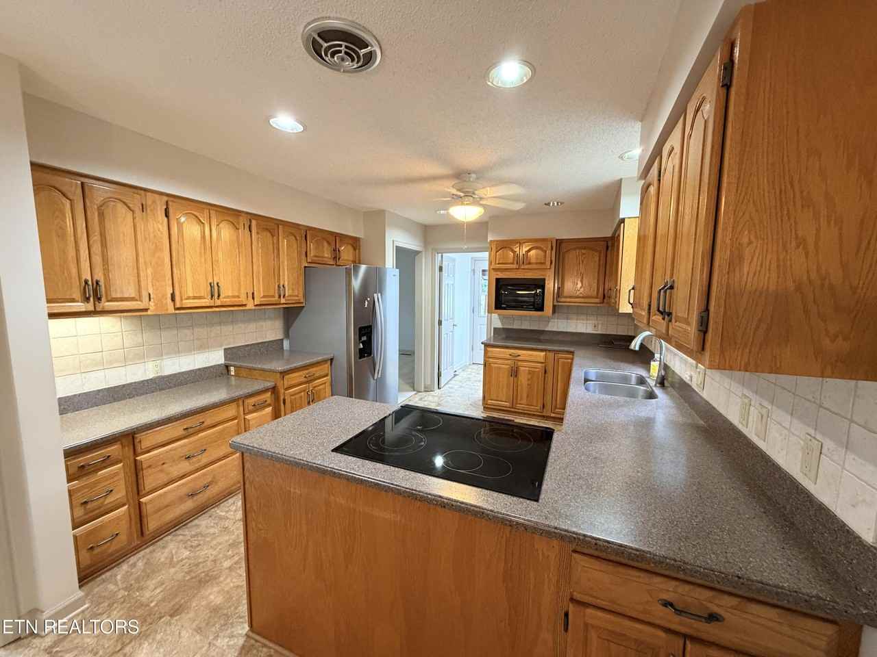 106 Fairhaven Dr - Photo 6 of 22