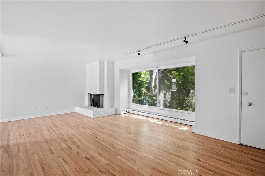 11761 W Sunset Blvd - Photo 2 of 21