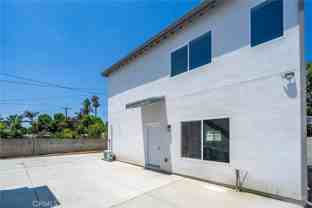 2423 S Myrtle Ave - Photo 1 of 1