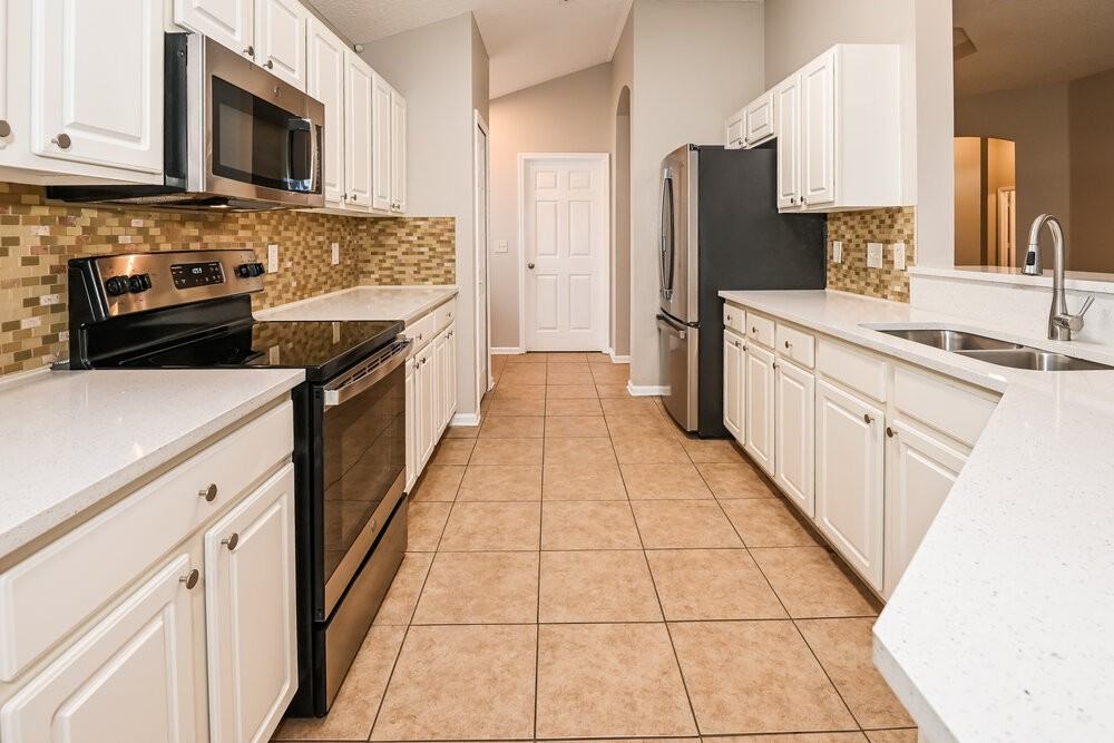245 N Lake Cunningham Ave - Photo 7 of 16
