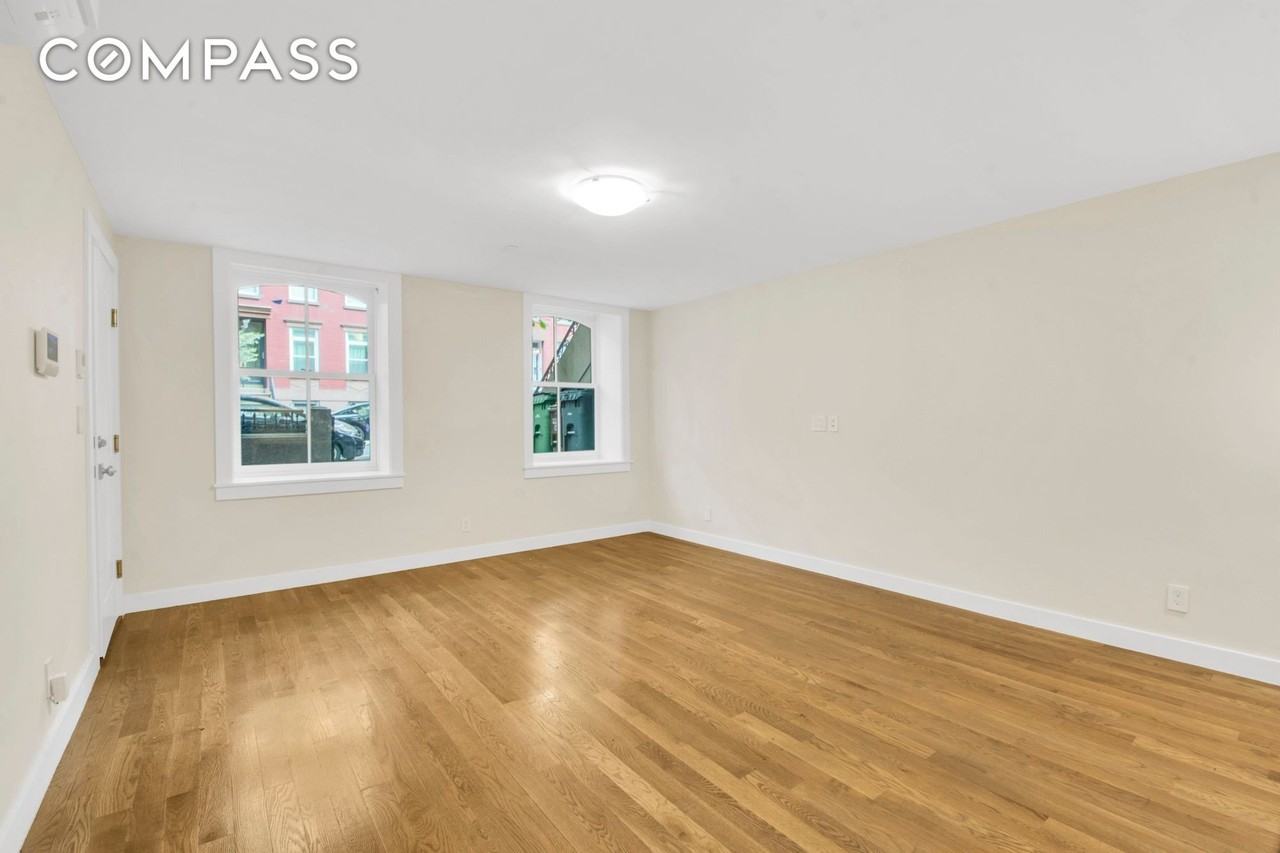 466 Henry St #1 - Photo 2 of 10