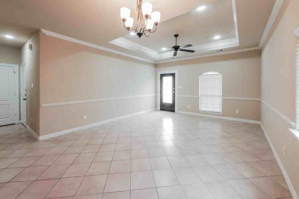 23733 Briar Tree Dr - Photo 5 of 16