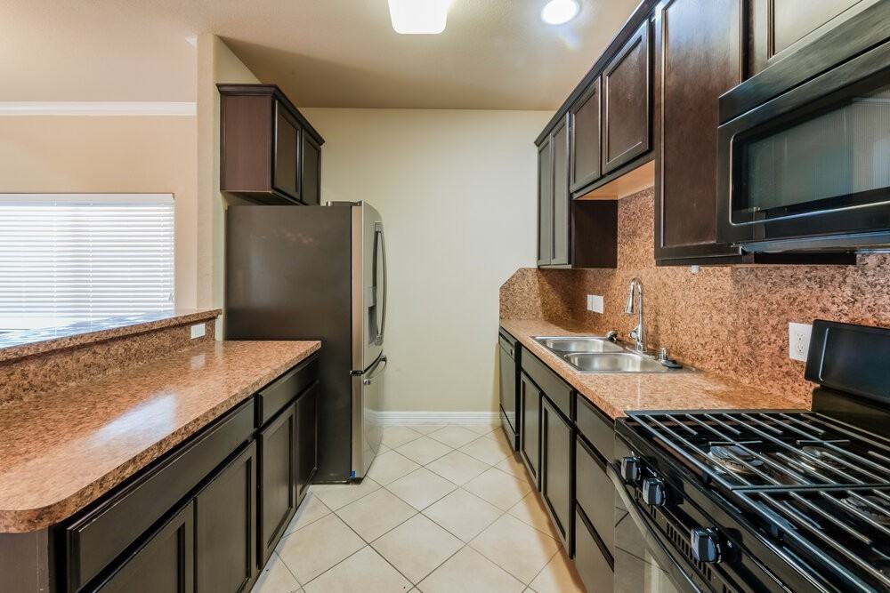 23733 Briar Tree Dr - Photo 6 of 16