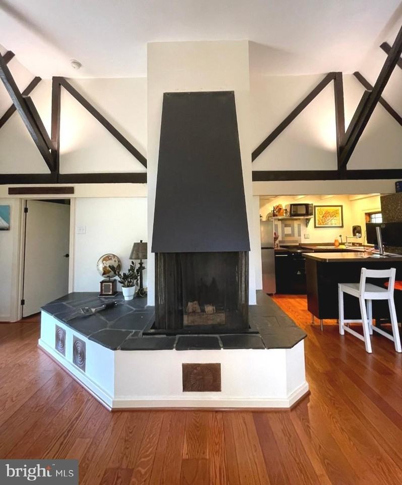 1451 Walton Rd #B - Photo 4 of 12