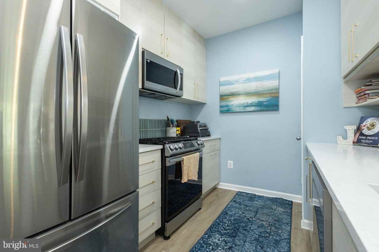 4870 Eisenhower Ave #201 - Photo 3 of 20