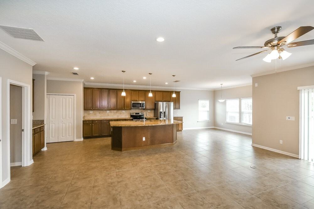 59 Mercutio Ln - Photo 6 of 17