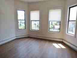 808 Main Street #B - Photo 6 of 9