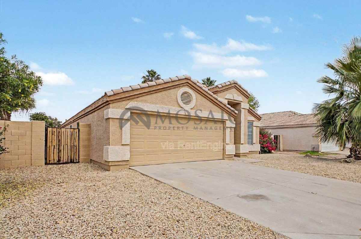 1894 E Palomino Dr - Photo 3 of 10