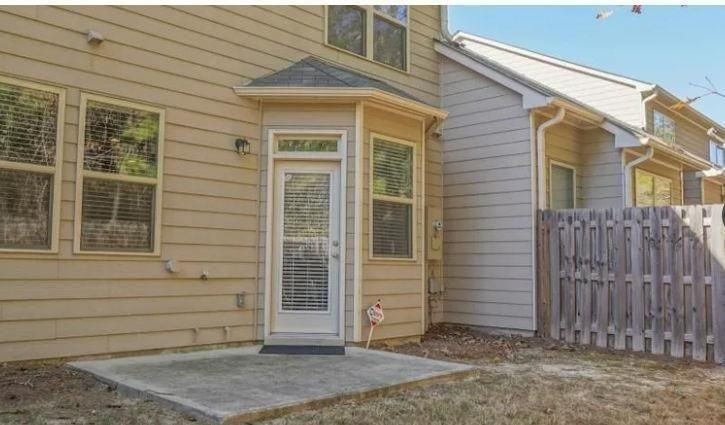 2830 Cooper Brook Dr - Photo 2 of 11