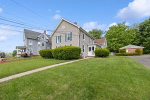 featured image of 165 N Main St