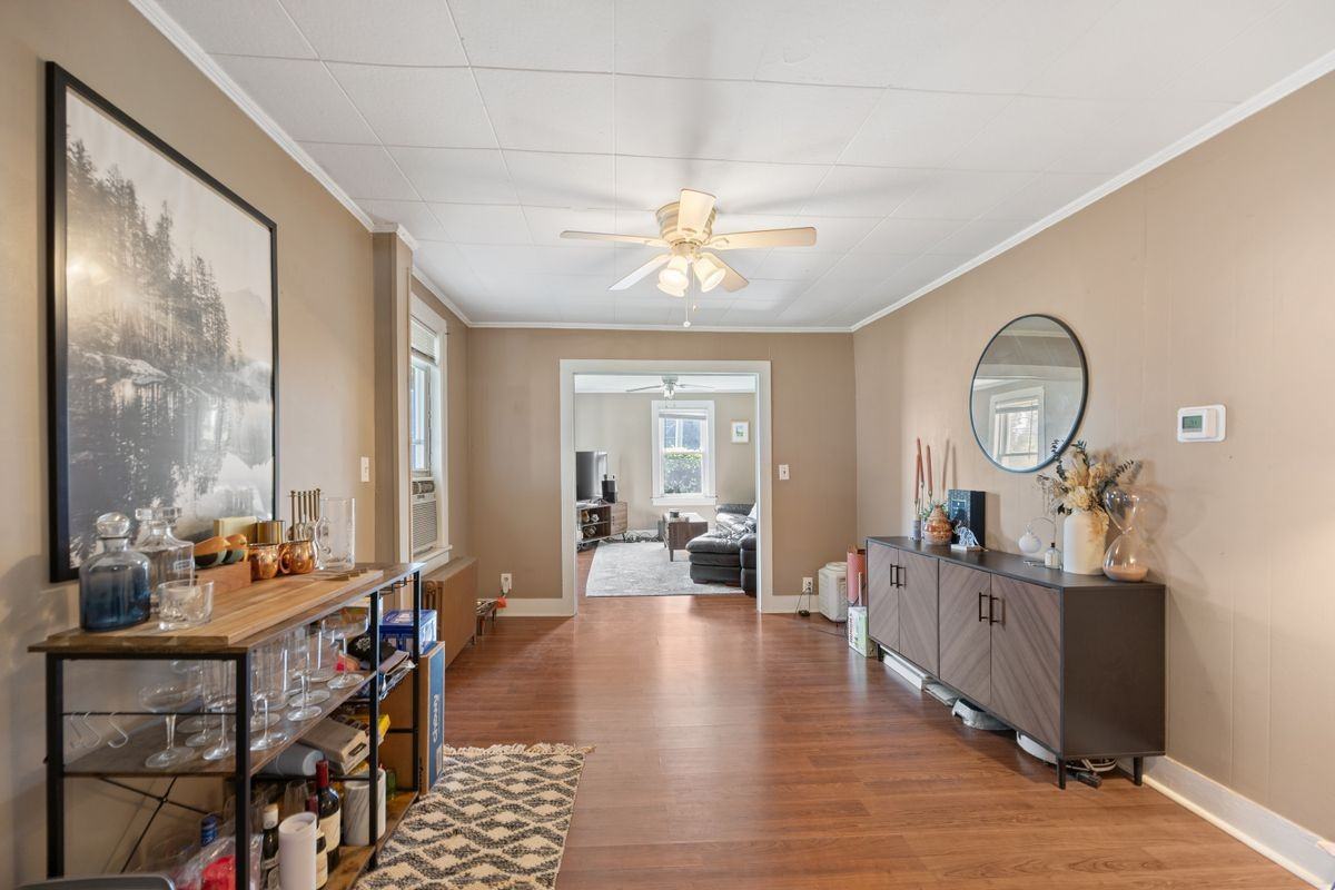 165 N Main St - Photo 6 of 27