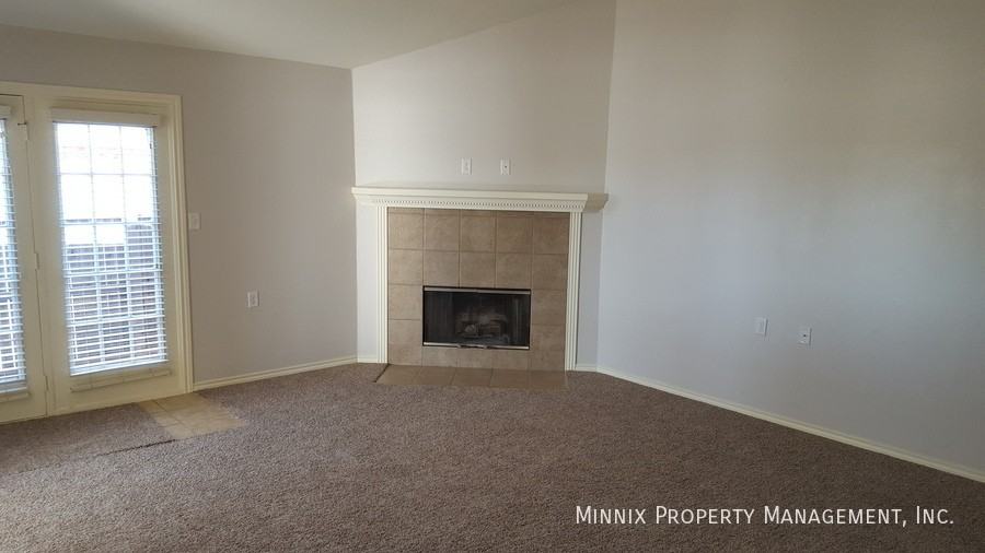 2220 99th St - Photo 5 of 41