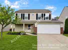 featured image of 8180 Royal Elm Dr