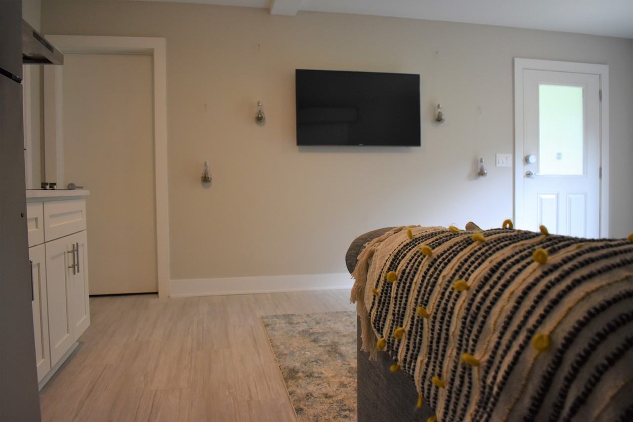 406 E Side Ave Se - Photo 5 of 50