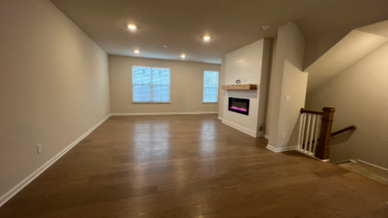 10009 Hemingway Pl - Photo 4 of 15