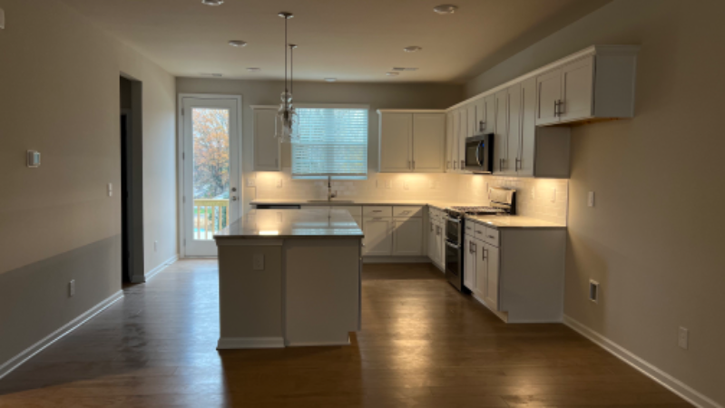 10009 Hemingway Pl - Photo 5 of 15