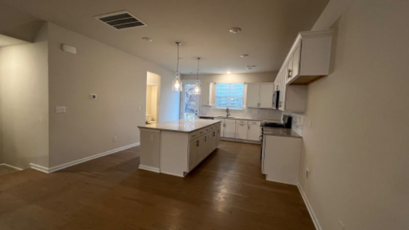 10009 Hemingway Pl - Photo 7 of 15