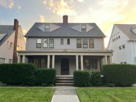 2300 S Overlook Rd - Photo 1 of 1