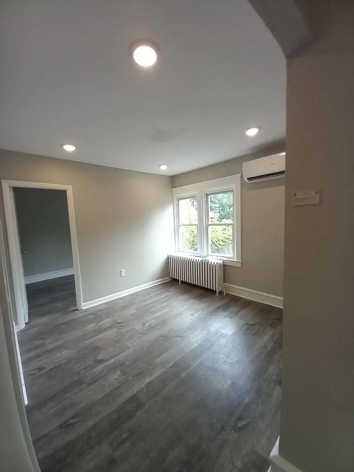 2527 Edgmont Ave #D - Photo 2 of 13
