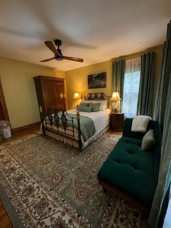 47 Darmouth Street #A - Photo 3 of 22