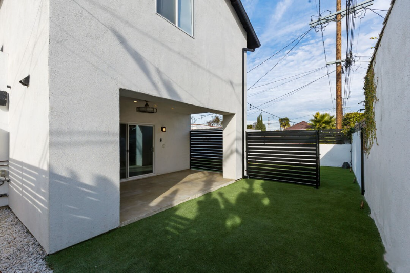 3798 Dublin Ave - Photo 4 of 19