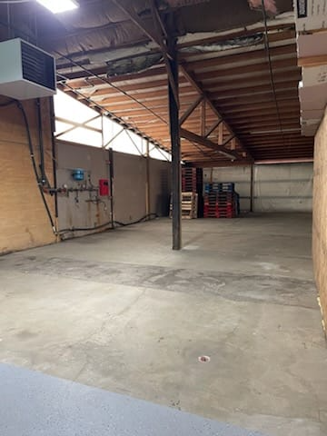 3415 1/2 N Huetter Rd #SHOP - Photo 6 of 17